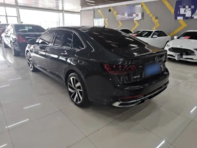 Volkswagen Sagitar — Фото автомобиля 7