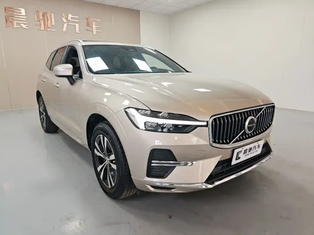 Volvo XC60 — Фото автомобиля 3
