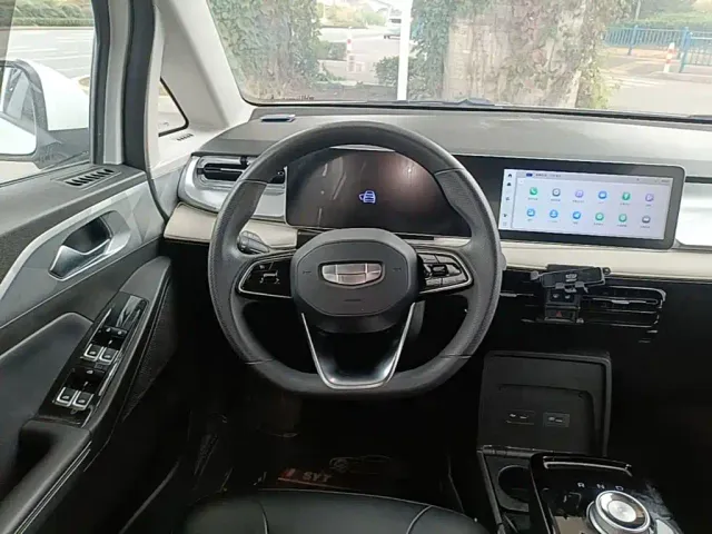 Geely Geometry E Firefly — Фото автомобиля 10