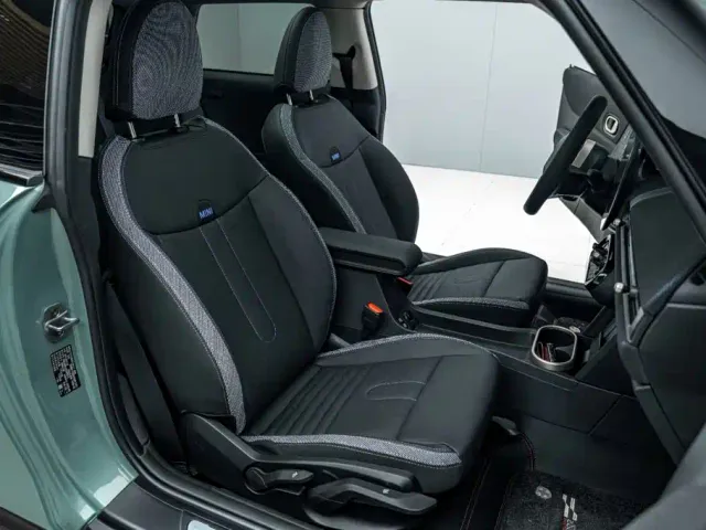 MINI Hatch — Фото автомобиля 20