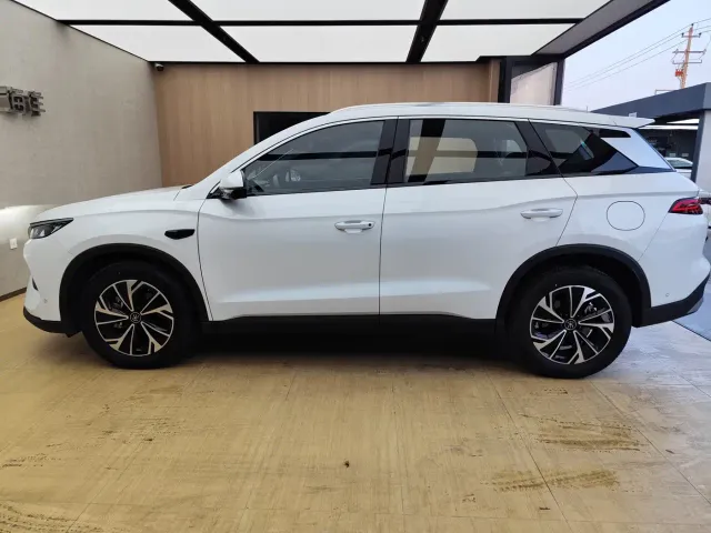 BYD Song Pro — Фото автомобиля 7