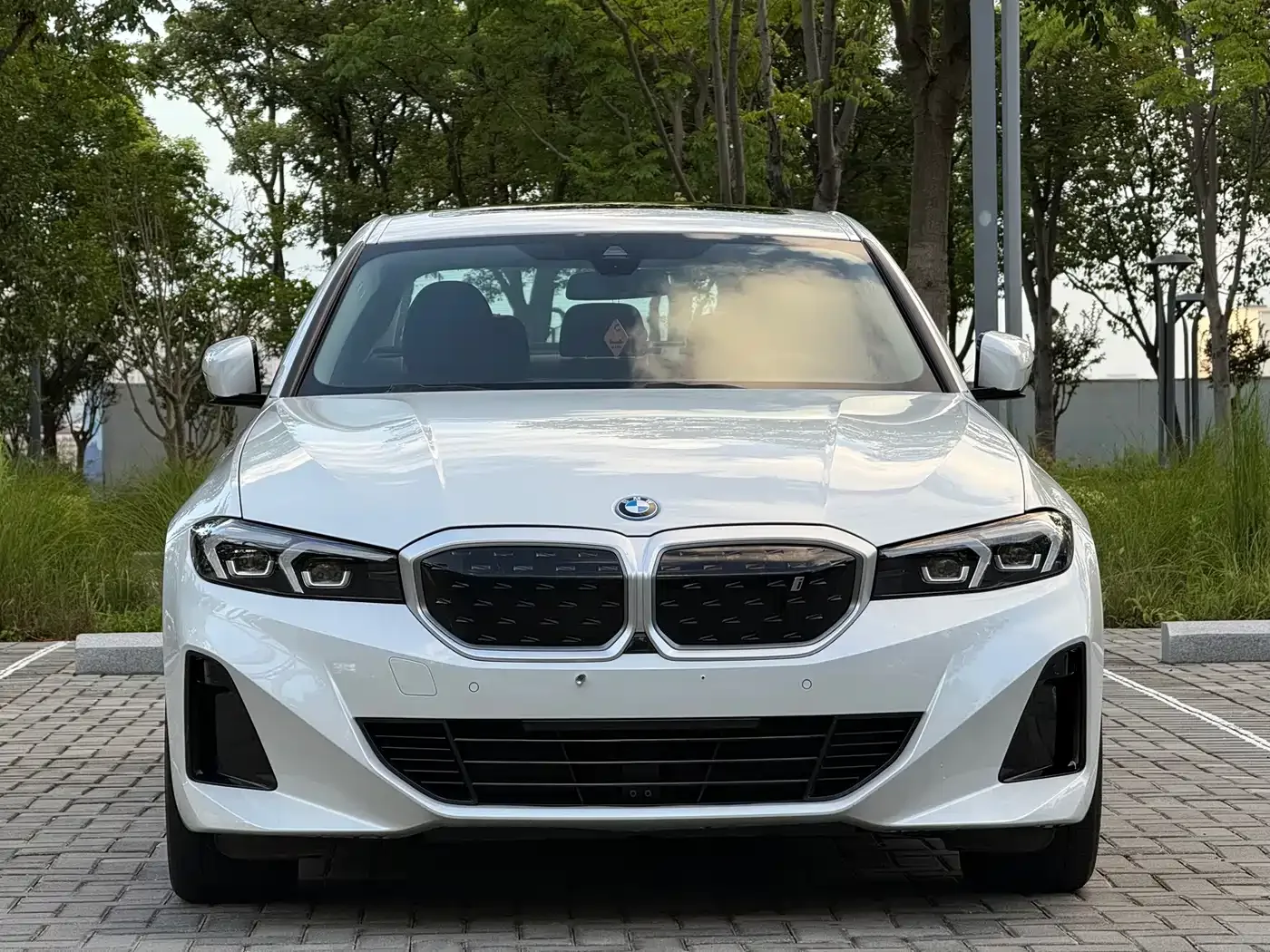 BMW BMW i3 2022 eDrive 35 L — Фото автомобиля 2