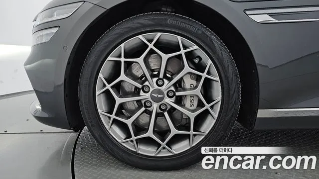 Genesis G80 RG3 — Фото автомобиля 4