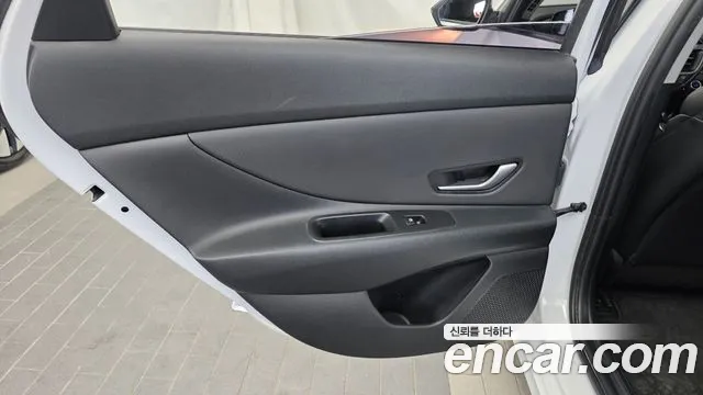 Hyundai Avante CN7 — Фото автомобиля 14