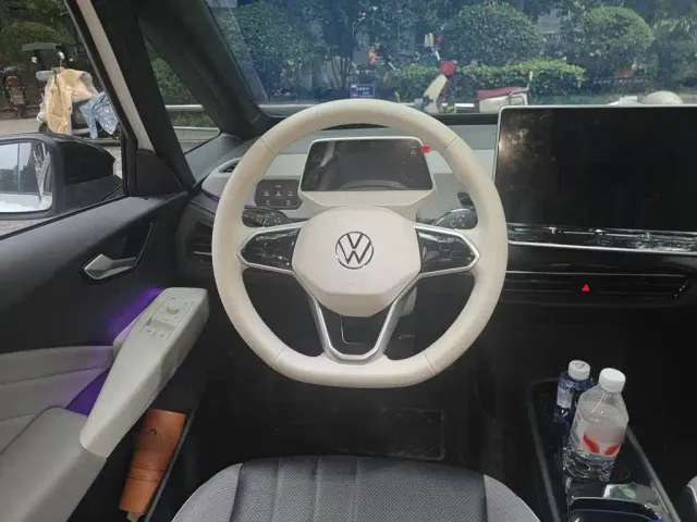 Volkswagen ID.3 — Фото автомобиля 11