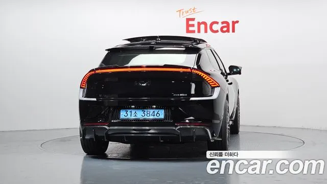 Kia EV6 — Фото автомобиля 4