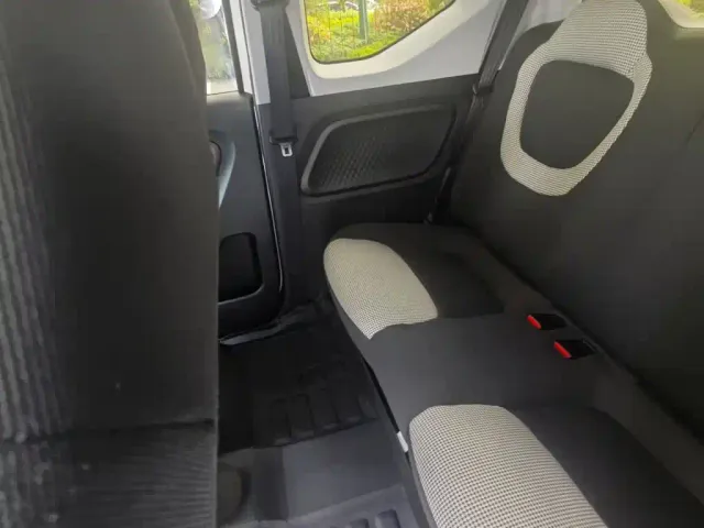 Wuling Hongguang Mini EV — Фото автомобиля 12