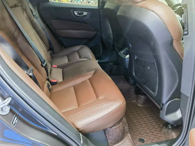 Volvo XC60 — Фото автомобиля 15
