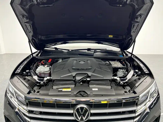Volkswagen Touareg — Фото автомобиля 26