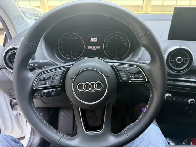 Audi Q2L — Фото автомобиля 5