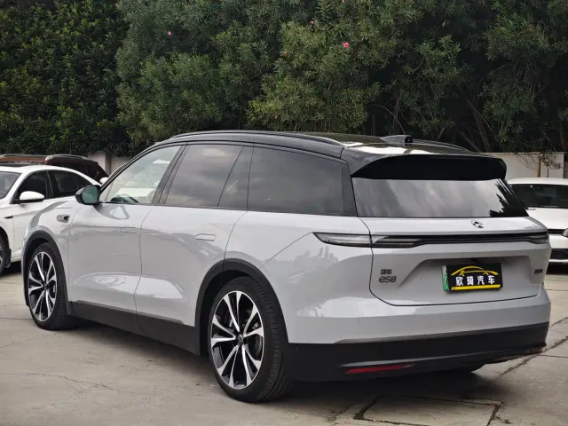 Nio ES8 — Фото автомобиля 6