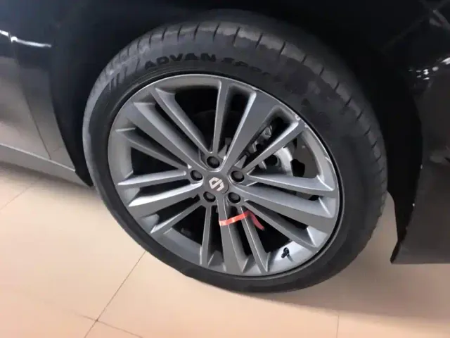 Leapmotor C16 — Фото автомобиля 6