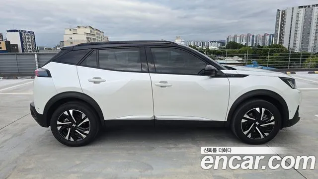 Peugeot 2008 Generation 2 — Фото автомобиля 4