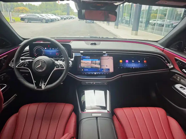 Mercedes-Benz E-Class — Фото автомобиля 16