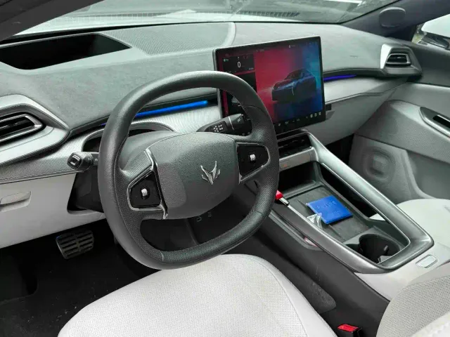 Arcfox Alpha S5 — Фото автомобиля 10