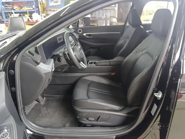 Hyundai Sonata — Фото автомобиля 14