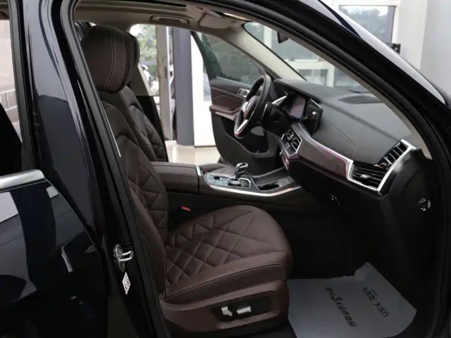 BMW X5 — Фото автомобиля 23