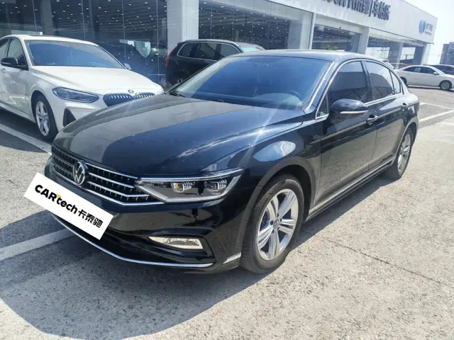 Фотография автомобиля — Volkswagen Magotan