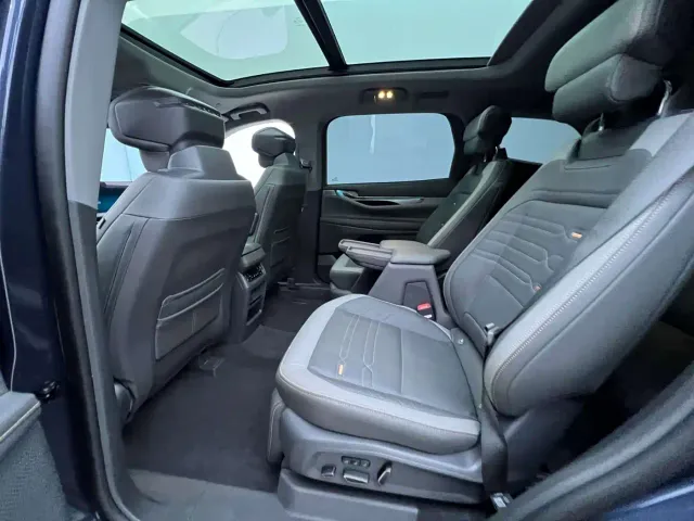 Ford Edge — Фото автомобиля 6
