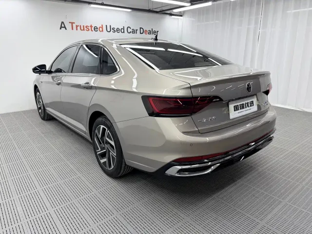 Volkswagen Sagitar — Фото автомобиля 5