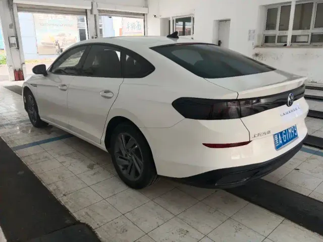 Volkswagen Lamando — Фото автомобиля 5