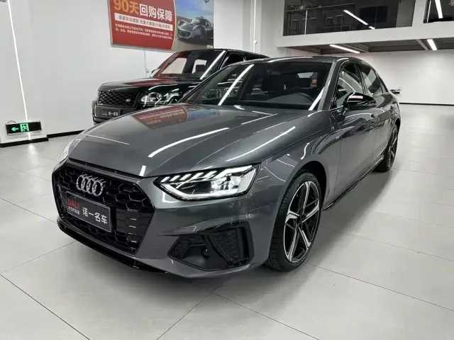 Фотография автомобиля — Audi A4L