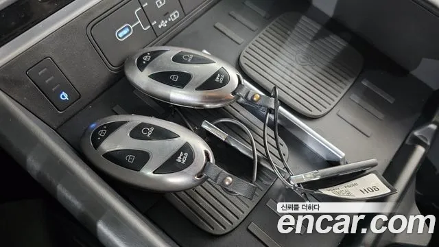 Hyundai Santafe — Фото автомобиля 15
