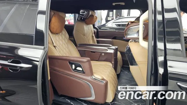 Kia Canival Carnival 4 поколение Бензин 9 мест Hi-Limousine(Спецкузов) — Фото автомобиля 11