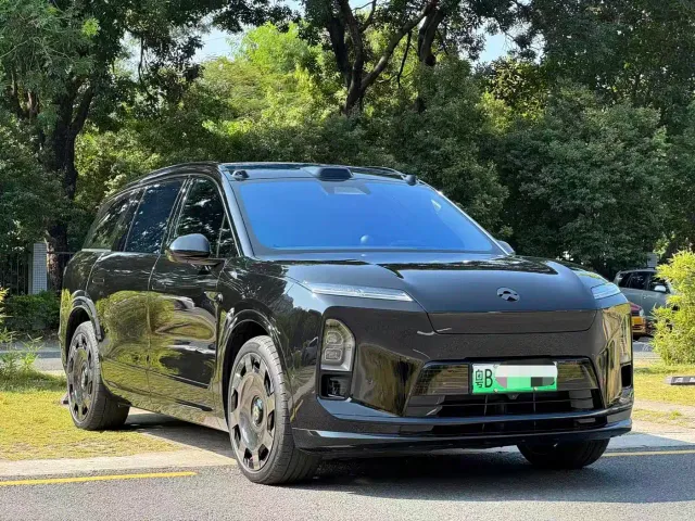 Nio ES8 — Фото автомобиля 5