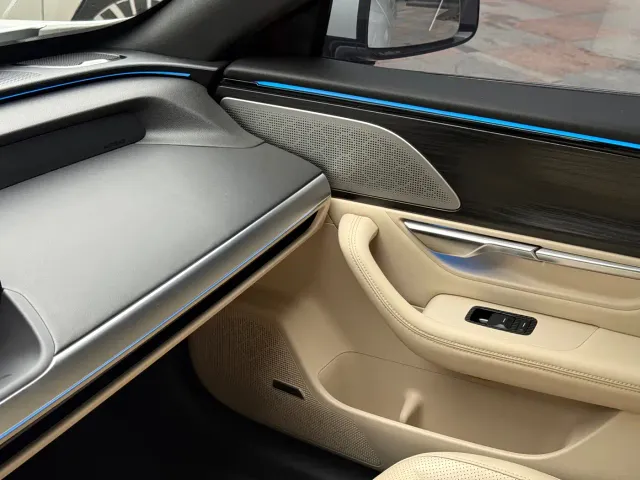 Xpeng P7 — Фото автомобиля 2