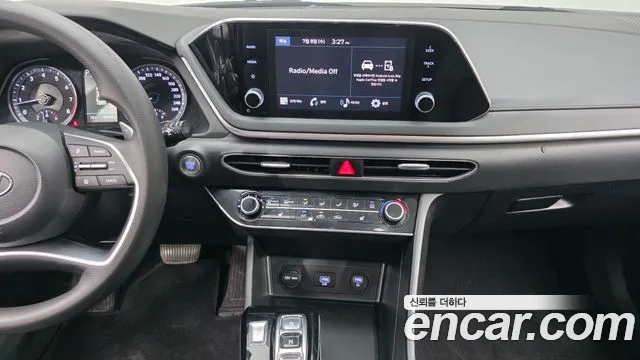 Hyundai Sonata Sonata (DN8) 2.0 LPG(Для проката) — Фото автомобиля 15