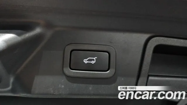 Land Rover Range Rover Velar — Фото автомобиля 30
