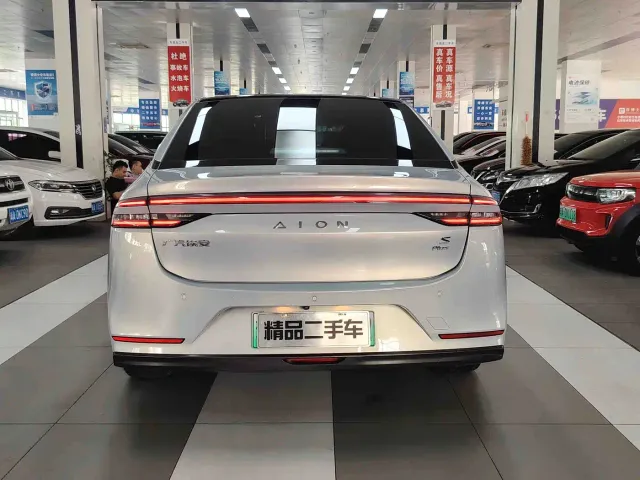 GAC Aion S Plus — Фото автомобиля 7