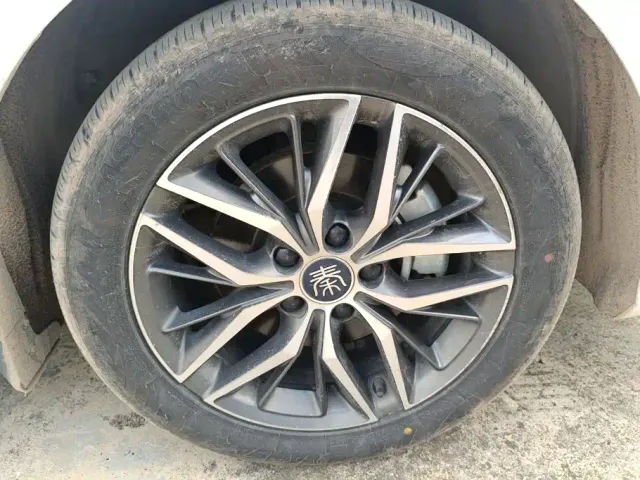BYD Qin PLUS — Фото автомобиля 6