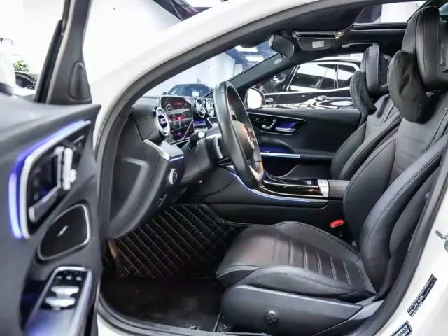Mercedes-Benz C-Class — Фото автомобиля 4