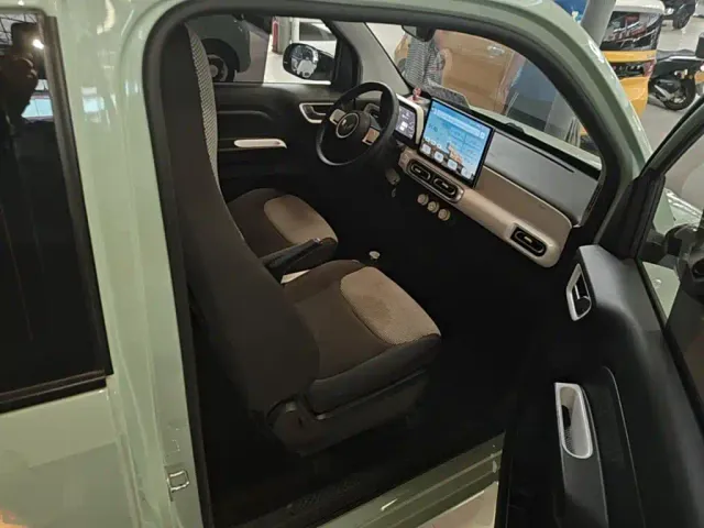 Wuling Hongguang Mini EV — Фото автомобиля 24