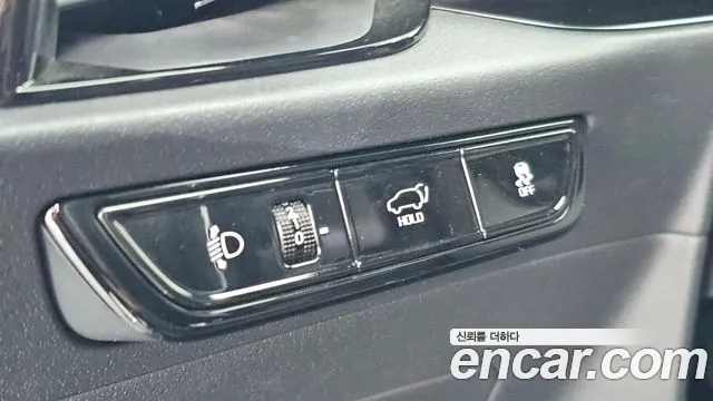 Kia Niro — Фото автомобиля 19