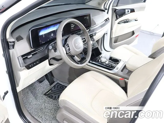 Kia Carnival Generation 4 — Фото автомобиля 17