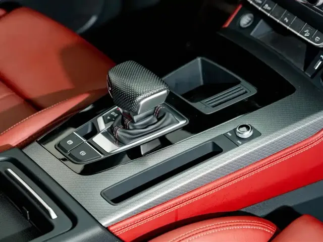 Audi Audi Q5L 2024 Model 40 TFSI Luxury Dynamic — Фото автомобиля 18