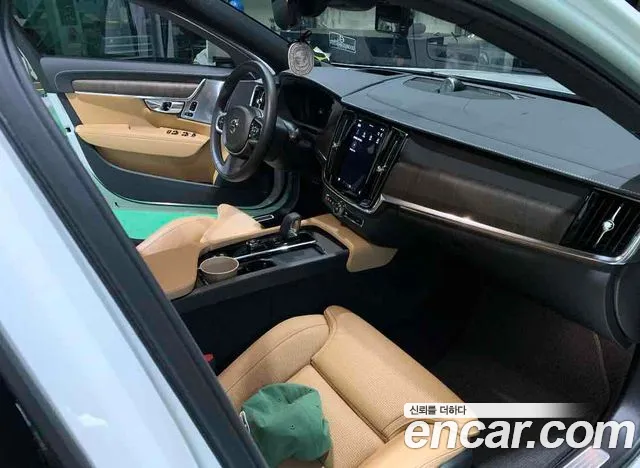 Volvo V90 — Фото автомобиля 7