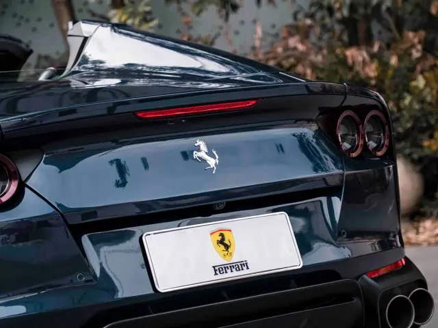 Ferrari 812 — Фото автомобиля 10