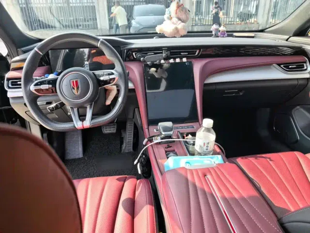 Hongqi H5 — Фото автомобиля 5