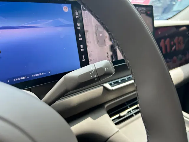 IM Motors LS6 — Фото автомобиля 9