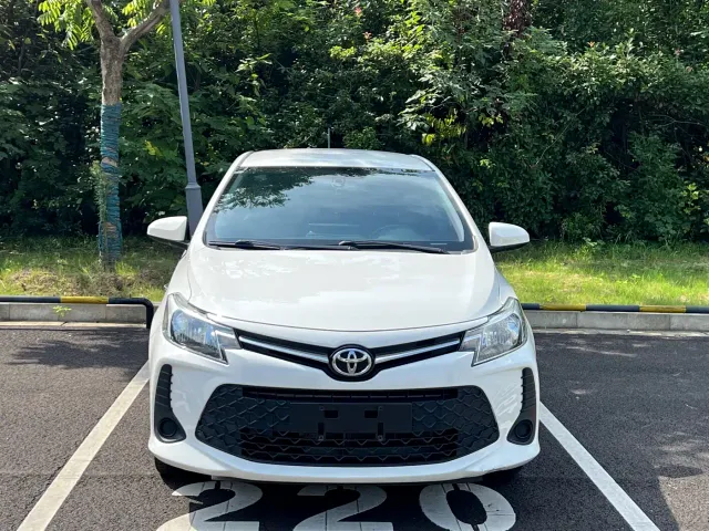 Toyota Vios FS — Фото автомобиля 2