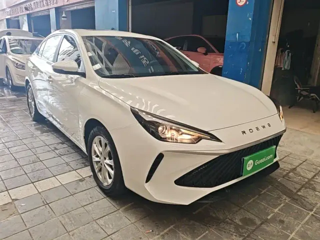 Roewe i5 — Фото автомобиля 3