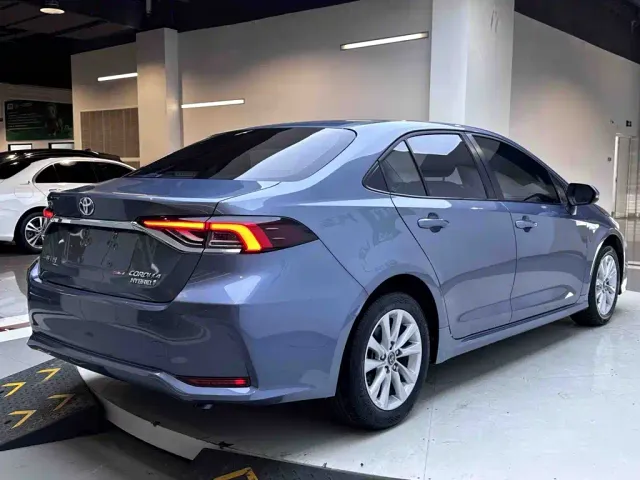 Toyota Corolla — Фото автомобиля 6