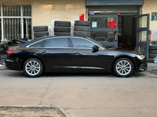 Audi A6L — Фото автомобиля 9