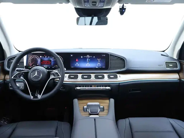 Mercedes-Benz GLE-Class — Фото автомобиля 13
