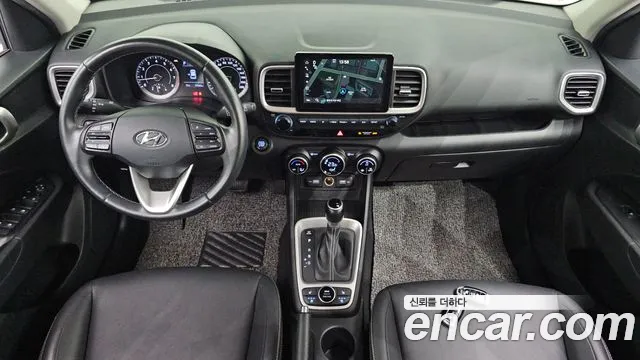 Hyundai Venue — Фото автомобиля 10