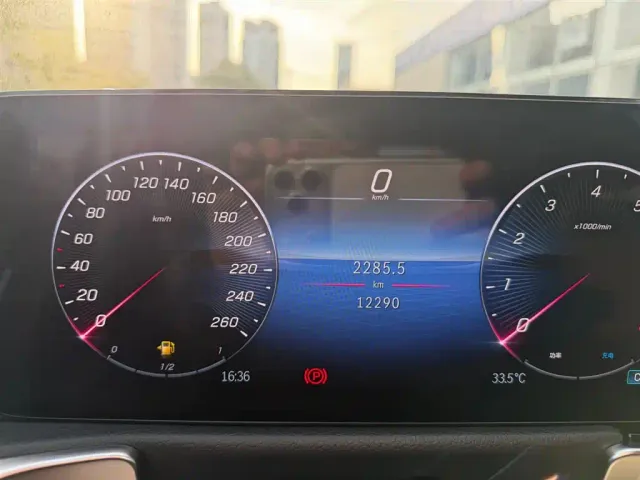Mercedes-Benz GLB-Class — Фото автомобиля 10